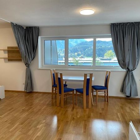 Appartement Телфс Екстериор снимка